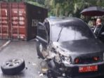 Kontainer Terjatuh Timpa Mobil Asisten  lll Pemda Soppeng.