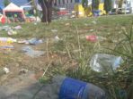 Pasca Jalan Sehat, Sampah Berserakan di Lapangan Gasis