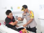 Kapolres Gowa Jenguk Angotanya Di Rs Bhayangkara