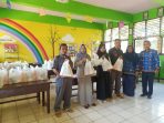 90 Orang Non ASN Terima Sembako Dari PGRI 