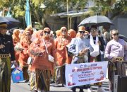 UPT SMA 5 Soppeng Pukau penonton dengan “Kawin soro” di Karnaval HUT RI ke-78