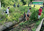 Koramil 1423-01 Lalabata, Karya Bakti Bersama Warga Cegah Banjir dan Penyakit