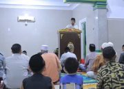 Kabag Prokopim Wakili Pj Bupati Takalar Serahkan Bantuan Karpet untuk Masjid Jami Al-Fauza Bajeng
