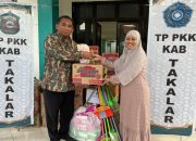 Pj Bupati Bersama Pj Ketua PKK Takalar Lepas Bantuan Korban Banjir di Sulsel