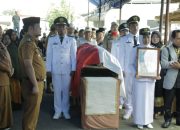 Wakil Bupati Soppeng Pimpin Prosesi Pemakaman Andi Sarimin Saransi