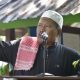 ustad Azis makmur saat menyampaikan hikmah Maulid (foto ono )