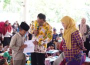 Pj Bupati Didampingi Pj Ketua TP PKK Takalar Buka Gebyar Kreatifitas Anak
