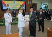 Kaswadi Serahkan Tampuk Kepemimpinan kepada Suwardi Haseng