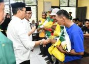 53 Pasukan Kuning  di Soppeng Terima Paket Ramadhan Bahagia