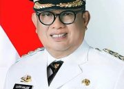 Dr. Ir. H. Lutfi Halide Lulusan Terbaik Doktor Ilmu Lingkungan Unhas