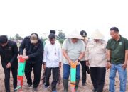 Bupati Takalar Gandeng Edufarmers Internasional dan PTI Tanam Jagung Perdana