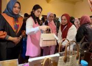 Tas Kerajinan Khas Takalar Tarik Perhatian Istri Wapres