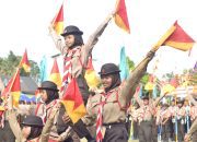 Pramuka MTs Negeri Soppeng Tampilkan Atraksi Semaphore di Pembukaan Perkemahan Marioriwawo