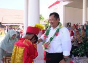 Bupati Takalar Lepas Peserta Gerak Jalan Indah dan Drum Band