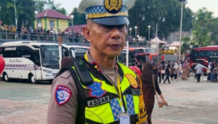 Kasat Lantas Soppeng “Tegas”  Dua Bus Dilarang Bawa Jamaah Haji