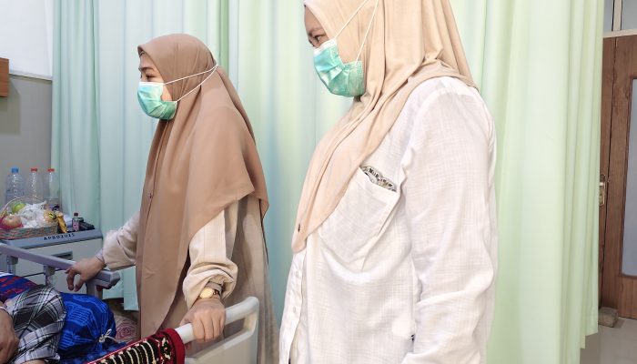 Keluarga Pasien Puji Pelayanan Dokter Anita di RS Latemmamala