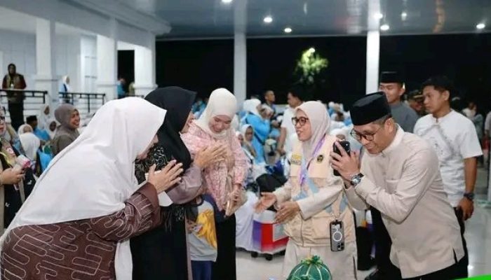 387 Calon Haji Asal Soppeng Diberangkatkan, Wabup Ingatkan Jaga Kesehatan dan Fokus Ibadah