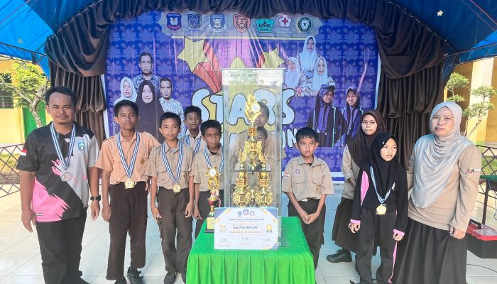 Borong Dua Emas SDN 220 Tompoe Juara Umum 1 di Stars Competition