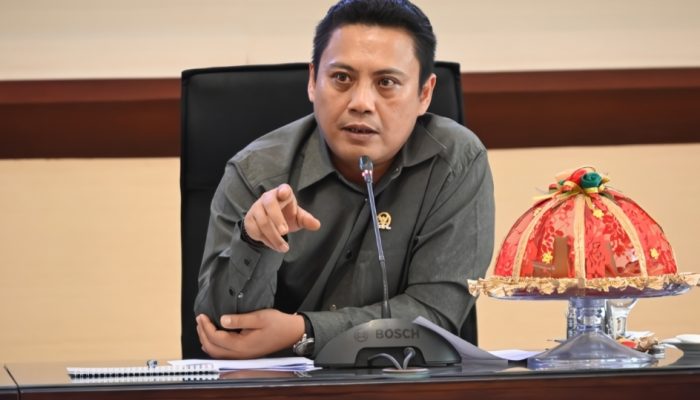 Andi Iwan Darmawan Rayakan Usia Emas ke-50 Pimpinan Kabar-Satu.com Beri Ucapan
