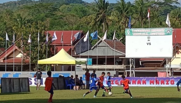 Liga Anak Mario Hari Ke-5: Ratusan Penonton Padati Lapangan Hikmah Takalala Enam Laga Sajikan Gol-Gol Spektakuler