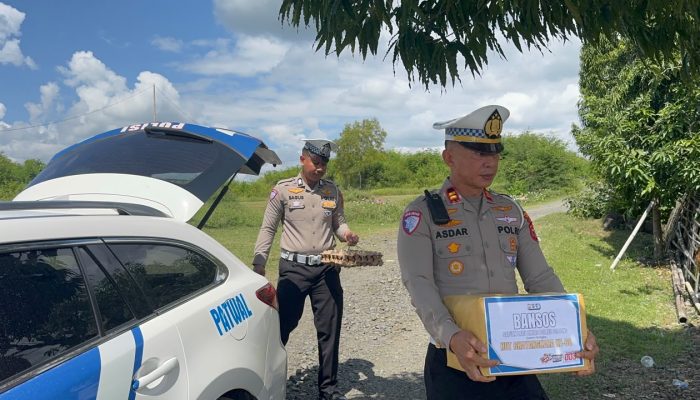 Sambut HUT Bhayangkara ke-80 Satlantas Polres Soppeng Bagikan Sembako