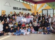 Bukan Sekadar Mural Dosen Arsitektur UNM Bangun Ruang Interaksi di Sekolah
