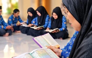 Camat Ganra Nurul Azmi Budayakan Tadarus di Kantor
