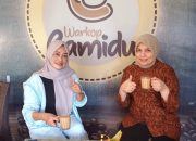 Sebelum ke RSUD Latemmamala dr. Salwa Ngopi Bareng Andi Wahda