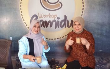 Sebelum ke RSUD Latemmamala dr. Salwa Ngopi Bareng Andi Wahda